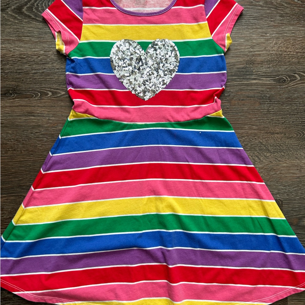 Girls Rainbow dress size M(7/8)